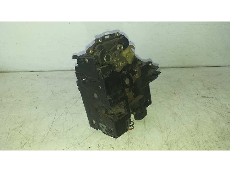 Recambio de cerradura puerta delantera izquierda para skoda octavia berlina (1u2) tour referencia OEM IAM 3B1837015Q  