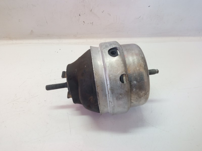 Recambio de soporte motor para audi a4 cabrio (8h) 1.8 t referencia OEM IAM 8E0199379BK 8E0199379BK 