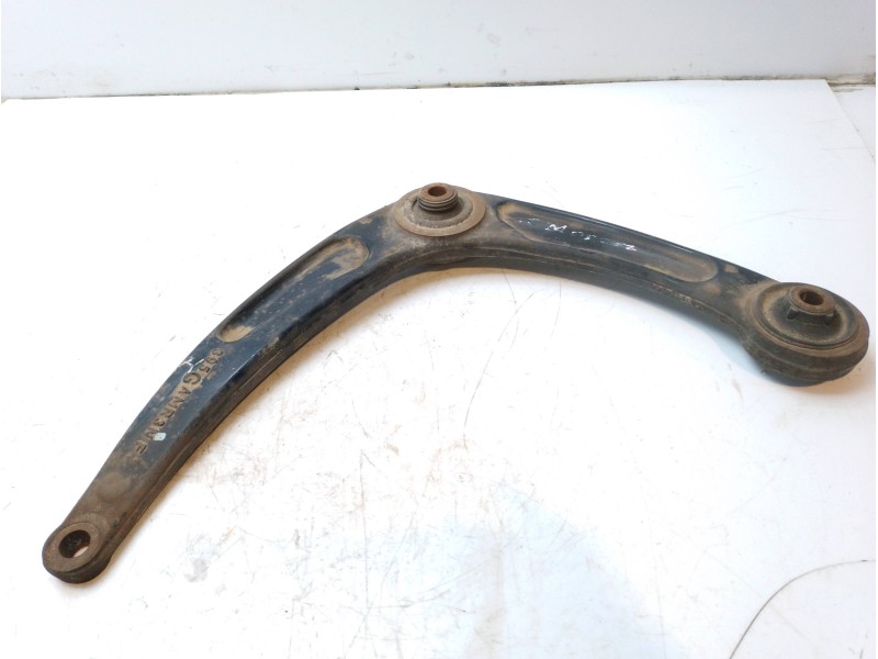 Recambio de brazo suspension inferior delantero izquierdo para citroën c4 berlina collection referencia OEM IAM 3520S2  