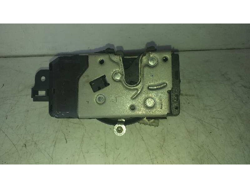 Recambio de cerradura puerta delantera izquierda para opel astra gtc cosmo referencia OEM IAM 13210748  