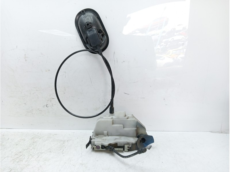 Recambio de cerradura puerta delantera izquierda para renault megane ii berlina 5p referencia OEM IAM 7701057632  