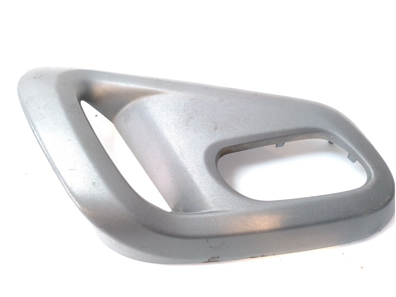 Recambio de moldura para peugeot partner kombi 1.6 blue-hdi fap referencia OEM IAM 96833066ES  