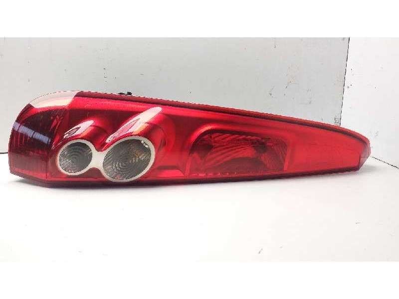 Recambio de piloto trasero izquierdo para ford fiesta (cbk) ghia referencia OEM IAM 6S6113405A  