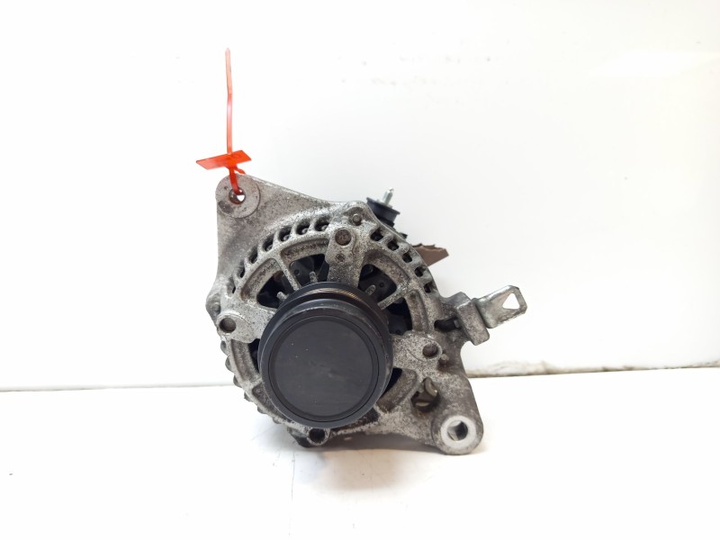 Recambio de alternador para toyota verso referencia OEM IAM 270600T360  