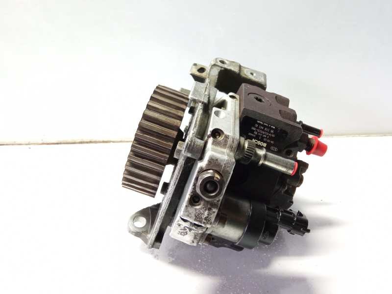 Recambio de bomba inyeccion para peugeot 206 berlina xt referencia OEM IAM 0445010089  