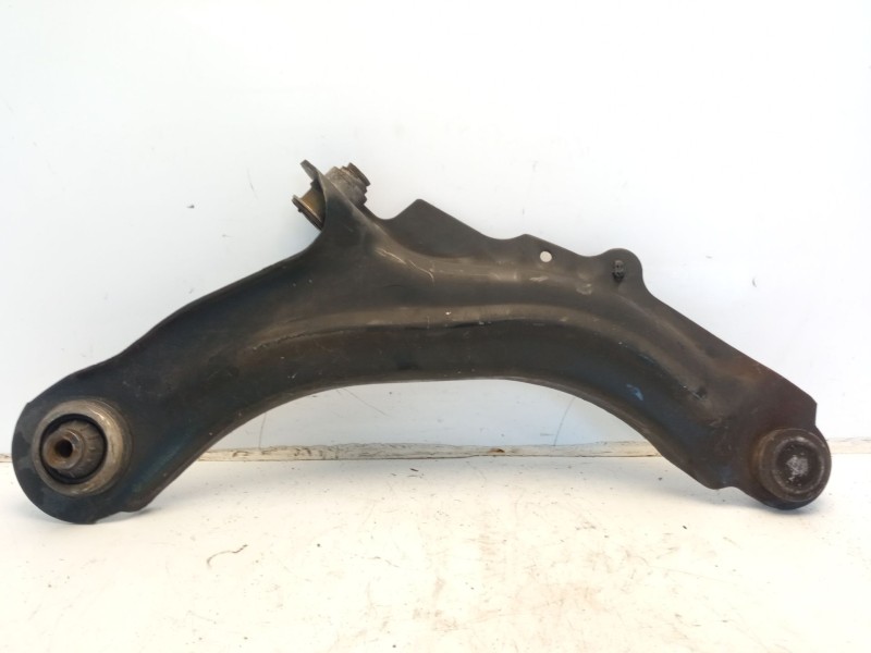 Recambio de brazo suspension inferior delantero izquierdo para renault megane ii berlina 3p referencia OEM IAM 8200298454  