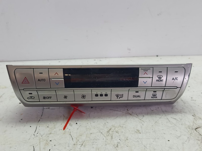 Recambio de mando climatizador para toyota land cruiser (j15) referencia OEM IAM 8401060G50  