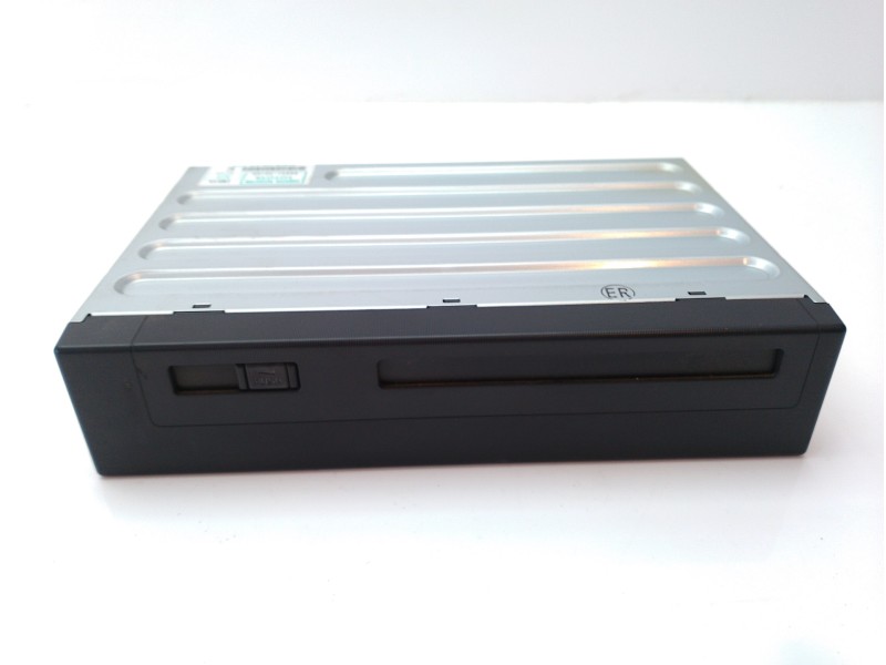 Recambio de sistema navegacion gps para toyota land cruiser (j12) 3.0 turbodiesel referencia OEM IAM 8684150100  