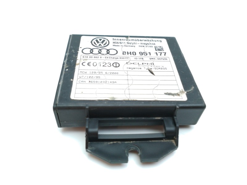 Recambio de modulo electronico para audi a4 cabrio (8h) 1.8 20v turbo referencia OEM IAM 8H0951177  