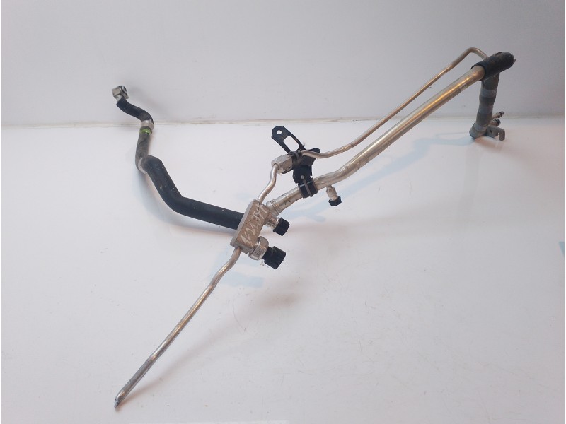 Recambio de tubos aire acondicionado para toyota yaris 1.5 16v cat referencia OEM IAM 887100D130 4990007880 