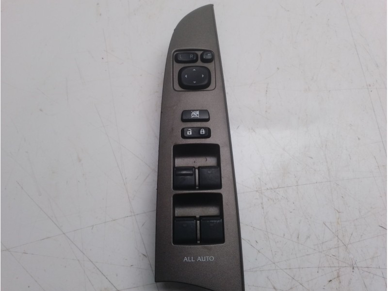 Recambio de mando elevalunas delantero derecho para lexus is200 (ds2/is2) referencia OEM IAM 848200F030  