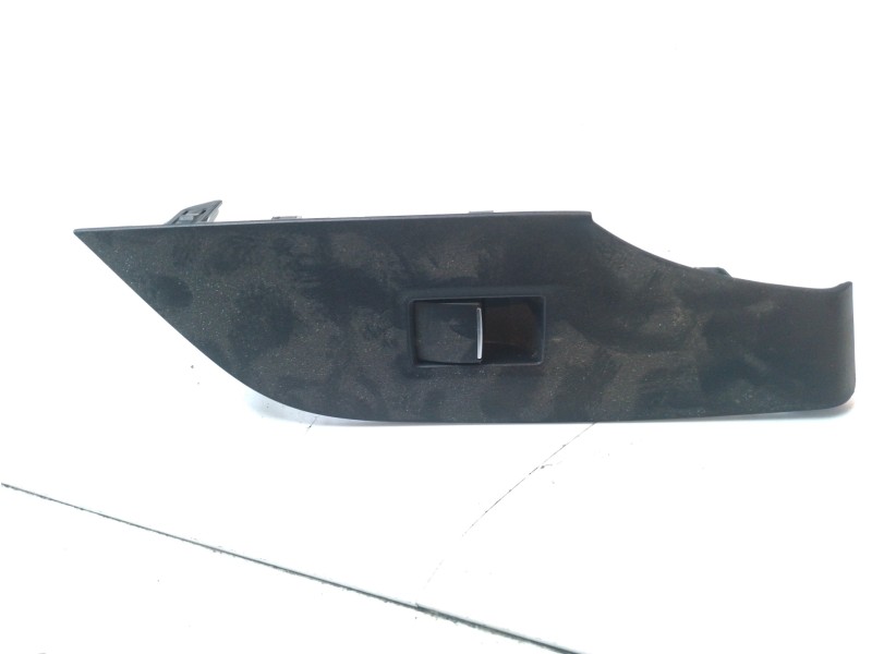 Recambio de mando elevalunas trasero derecho para toyota rav4 referencia OEM IAM 7427142110  