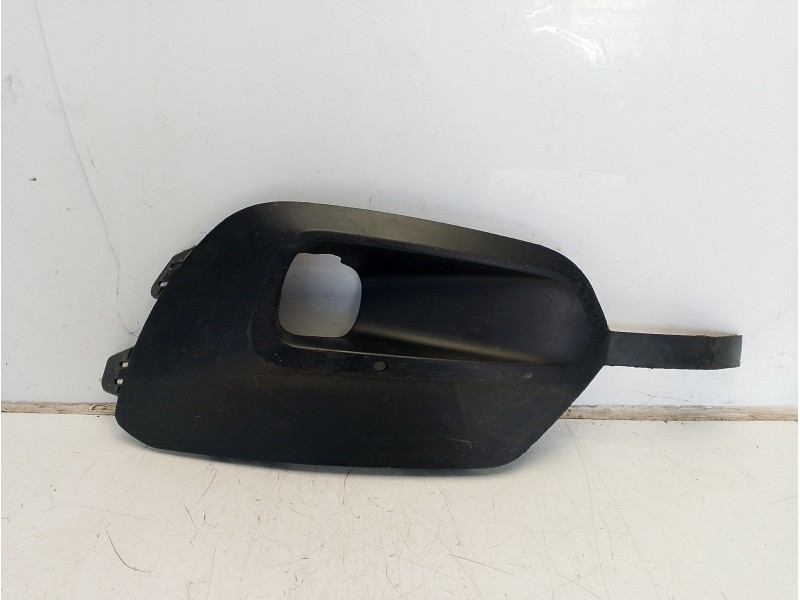 Recambio de moldura para toyota proace city furgoneta/monovolumen (bpz_) 1.5 d-4d 100 (bpzmd) referencia OEM IAM 9816778580  