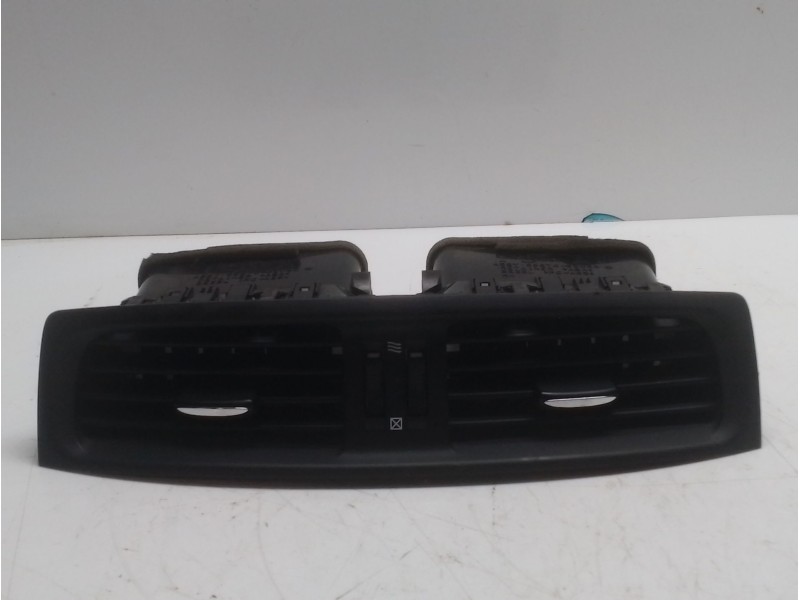 Recambio de rejilla aireadora para lexus is200 (ds2/is2) referencia OEM IAM 5567053020C0  