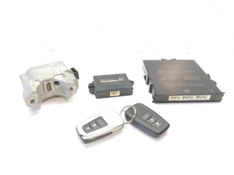 Recambio de modulo encendido para toyota rav 4 executive hybrid referencia OEM IAM 899H042050 4502033240 8978412040