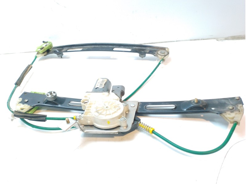 Recambio de elevalunas delantero izquierdo para bmw serie 3 berlina (e46) 320d referencia OEM IAM 51338251351  
