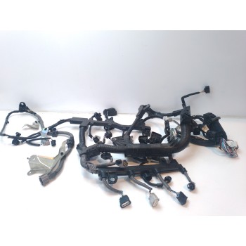SUELO 82111F4S60 