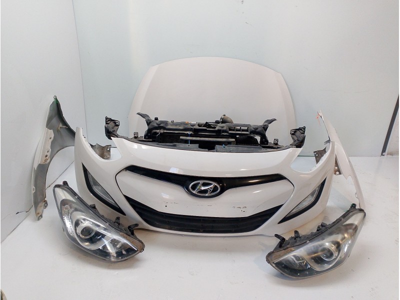 Recambio de morro completo para hyundai i30 (gd) 1.4 crdi referencia OEM IAM 86511A5000 92101A6020 / 92102A6020 / 66311A6010 / 6