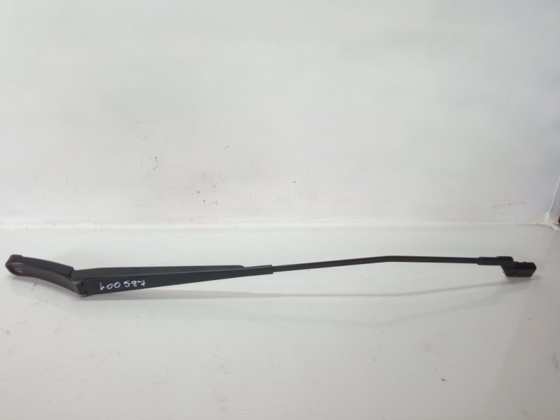 Recambio de brazo limpia delantero derecho para seat ibiza (kj1) xcellence referencia OEM IAM 6F1955409 6F1955410AVZ1 W000085223