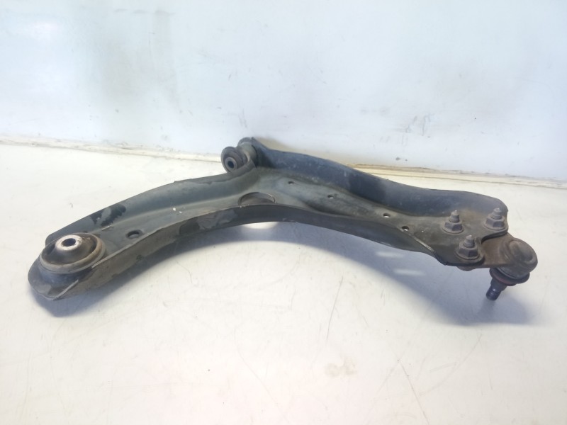 Recambio de brazo suspension inferior delantero izquierdo para audi a1 sportback (8xa) ambition referencia OEM IAM 6R0407151F  