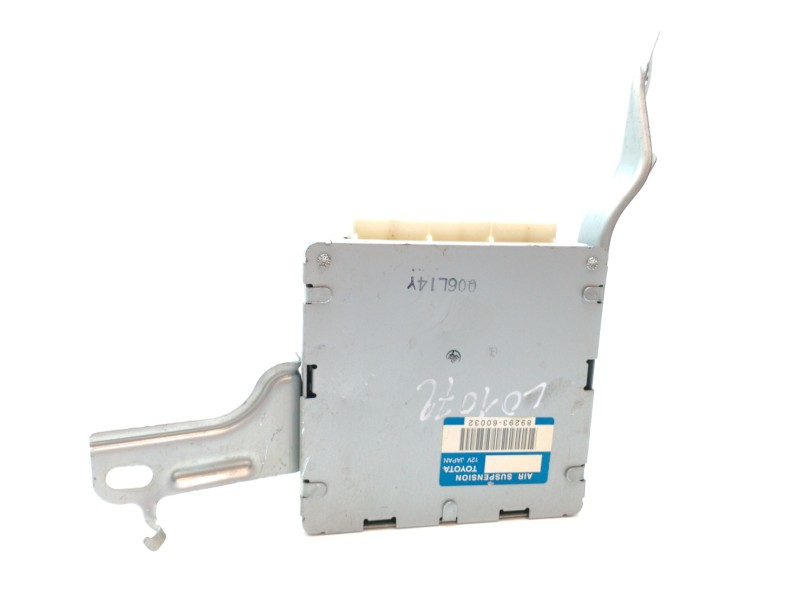 Recambio de centralita suspension para toyota land cruiser (j12) 3.0 turbodiesel referencia OEM IAM 8929360032  