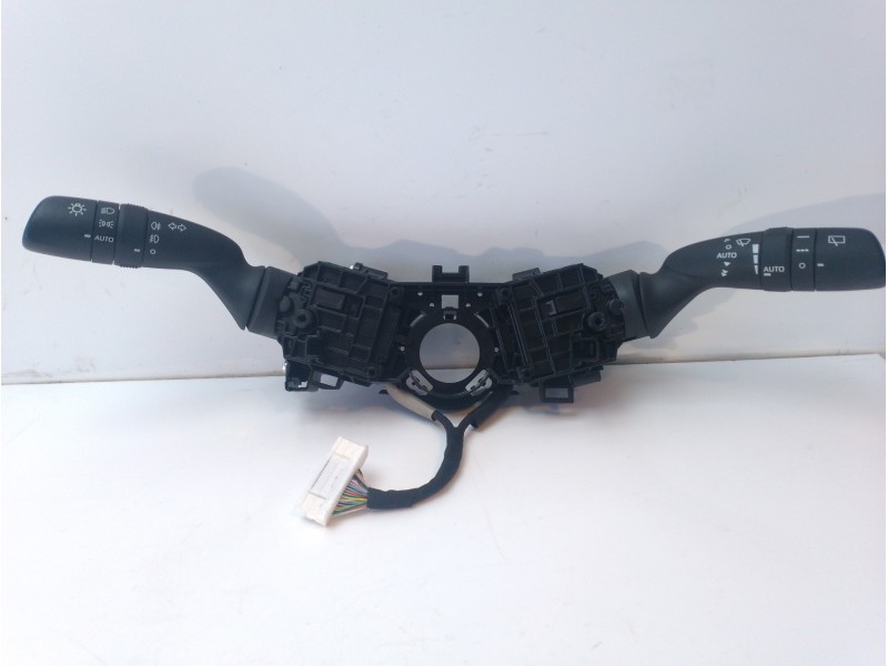 Recambio de mando luces para toyota rav4 referencia OEM IAM 8431911010 8465242200 