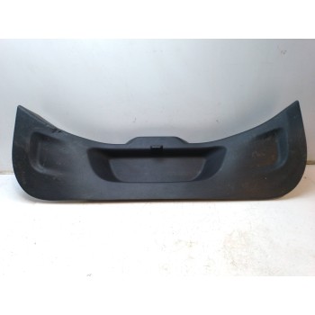GUARNECIDO PORTON TRASERO 6478002060C0 