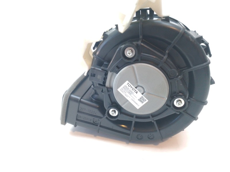 Recambio de ventilador calefaccion para toyota yaris active referencia OEM IAM G9230K0021  