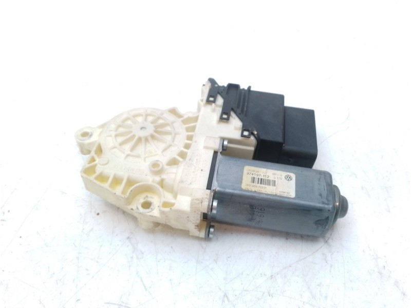 Recambio de motor elevalunas trasero izquierdo para volkswagen passat berlina (3c2) advance referencia OEM IAM 1K0959703P  97419