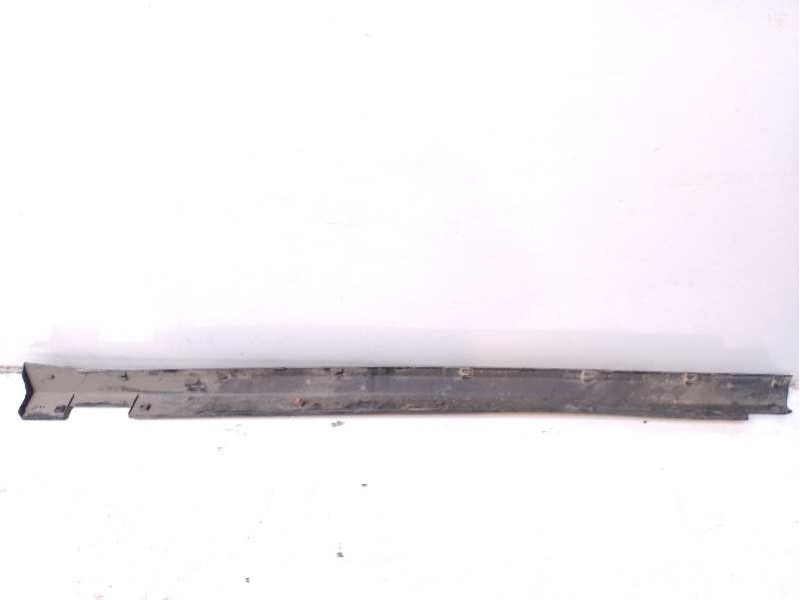 Recambio de moldura para kia sorento referencia OEM IAM 87751C5000 87753C5000 