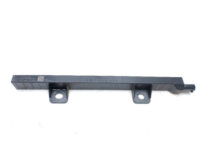 Recambio de antena para cupra formentor tsi cupra referencia OEM IAM 5WA962131  