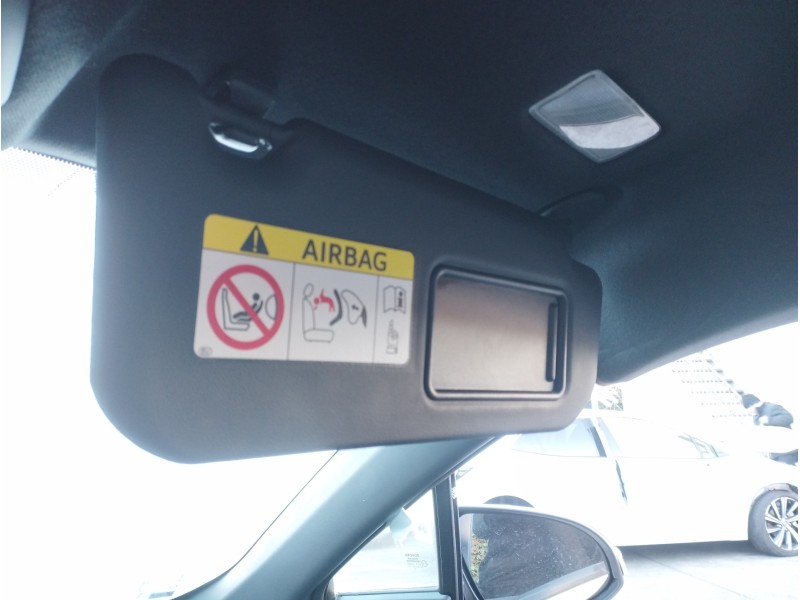 Recambio de parasol derecho para toyota c-hr hybrid active referencia OEM IAM 74310F4014C1  