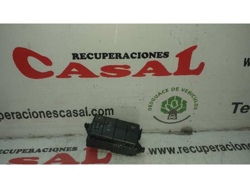 Recambio de mando multifuncion para hyundai i30 cw style sport s referencia OEM IAM 93310A6270  