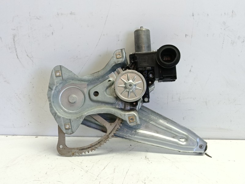 Recambio de elevalunas trasero derecho para toyota c-hr referencia OEM IAM 69830F4010  