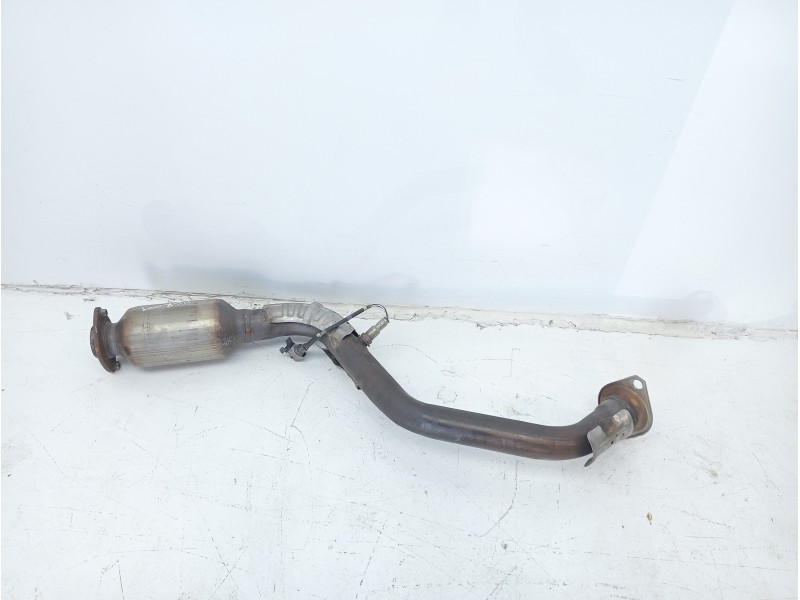 Recambio de tubo escape delantero para toyota rav 4 referencia OEM IAM 1741025290  