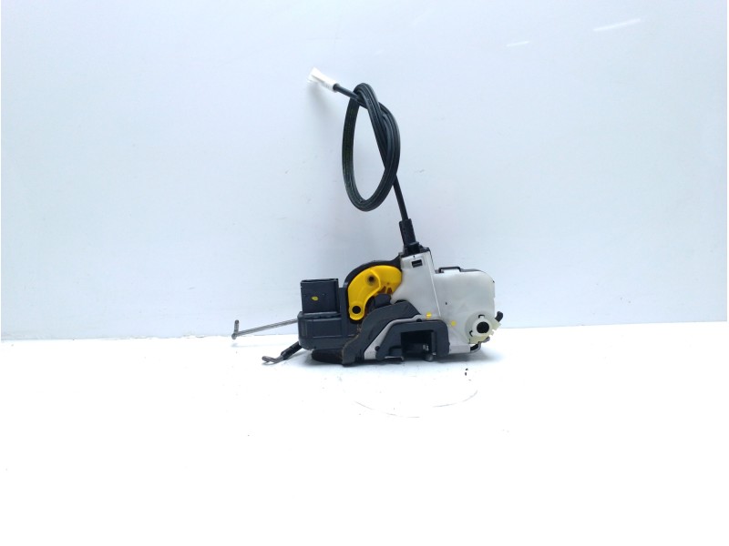 Recambio de cerradura puerta delantera izquierda para opel insignia berlina cosmo referencia OEM IAM 13579522 3023881LH1 