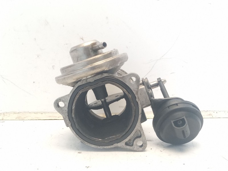 Recambio de enfriador egr para seat alhambra (7v9) reference referencia OEM IAM 38131501AL  038129637L