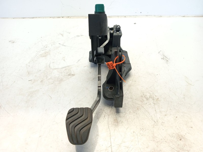 Recambio de pedal freno para renault clio v (b7_) 1.0 tce 100 (b7mt) referencia OEM IAM 465012074R  