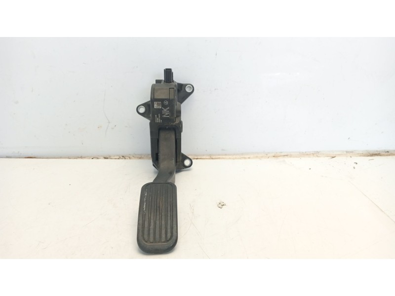 Recambio de pedal acelerador para toyota corolla touring sports (e21) referencia OEM IAM 7811002211  