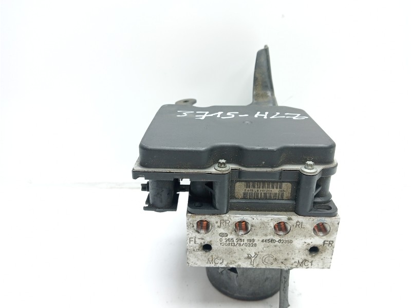 Recambio de abs para toyota auris 1.4 turbodiesel cat referencia OEM IAM 4454002350 0265251199 