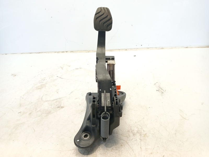 Recambio de pedal embrague para renault clio v (b7_) 1.0 tce 100 (b7mt) referencia OEM IAM 465032747R  