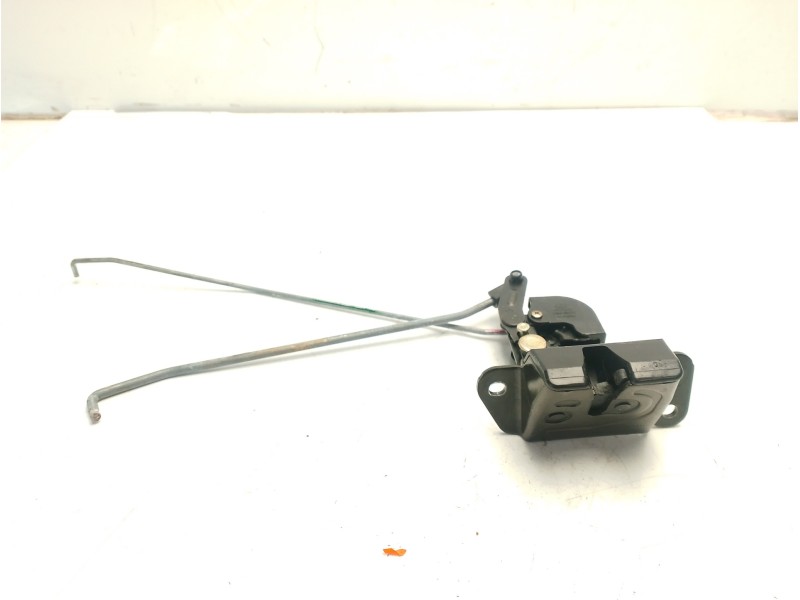 Recambio de cerradura maletero / porton para hyundai santa fé ii furgoneta/suv (cm) crdi 4x4 referencia OEM IAM 812302B000  