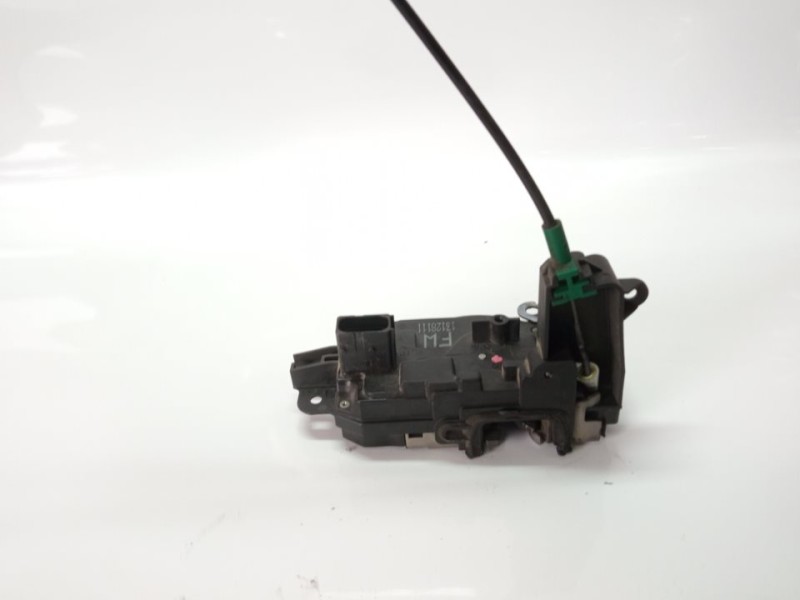 Recambio de cerradura puerta delantera izquierda para opel astra h berlina cosmo referencia OEM IAM 13128111  