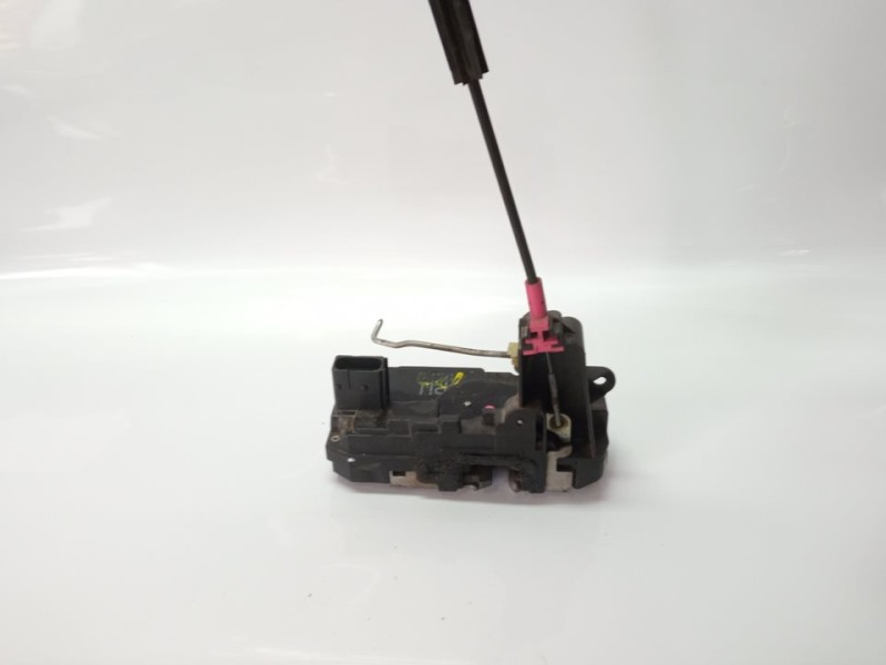 Recambio de cerradura puerta trasera izquierda para opel astra h berlina cosmo referencia OEM IAM 133188  