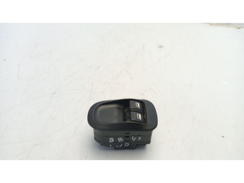Recambio de mando elevalunas delantero izquierdo para peugeot 206 hatchback (2a/c) 1.4 i referencia OEM IAM 6552WQ  