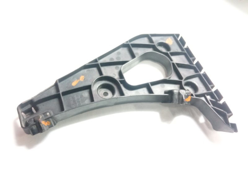 Recambio de molduras traseras para audi a1 (8x) ambition referencia OEM IAM 8X0807378  