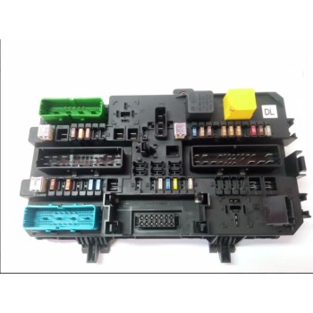 CAJA RELES / FUSIBLES 13180775 5DK00866951 