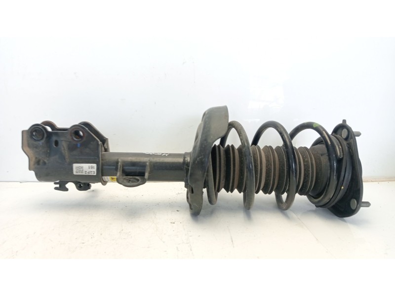 Recambio de amortiguador delantero derecho para toyota c-hr hybrid active referencia OEM IAM 48510F9020  48510F4021