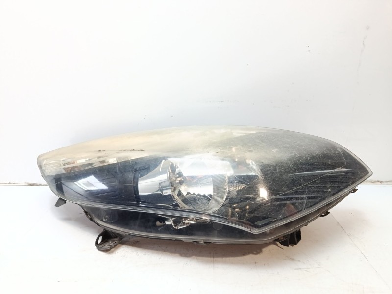 Recambio de faro derecho para renault scenic iii referencia OEM IAM 260108250R 89902925 