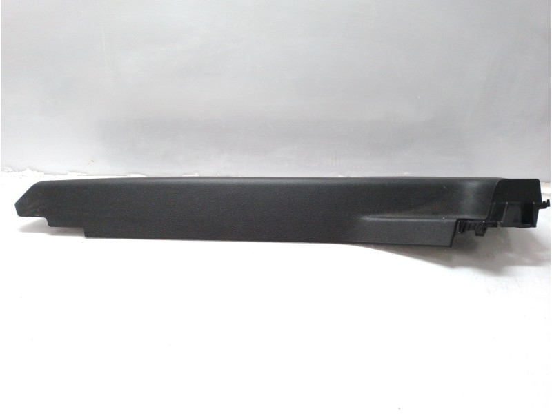Recambio de moldura para toyota proace verso l2 family referencia OEM IAM 060936J01  